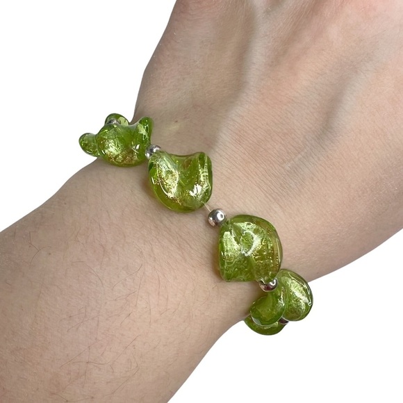 Lime Green & Gold Flecked Twisted Glass Stretch Bracelet - Picture 1 of 7
